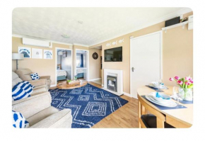 The Phoenix by the Sea- 2 bedroom flat in hunny
